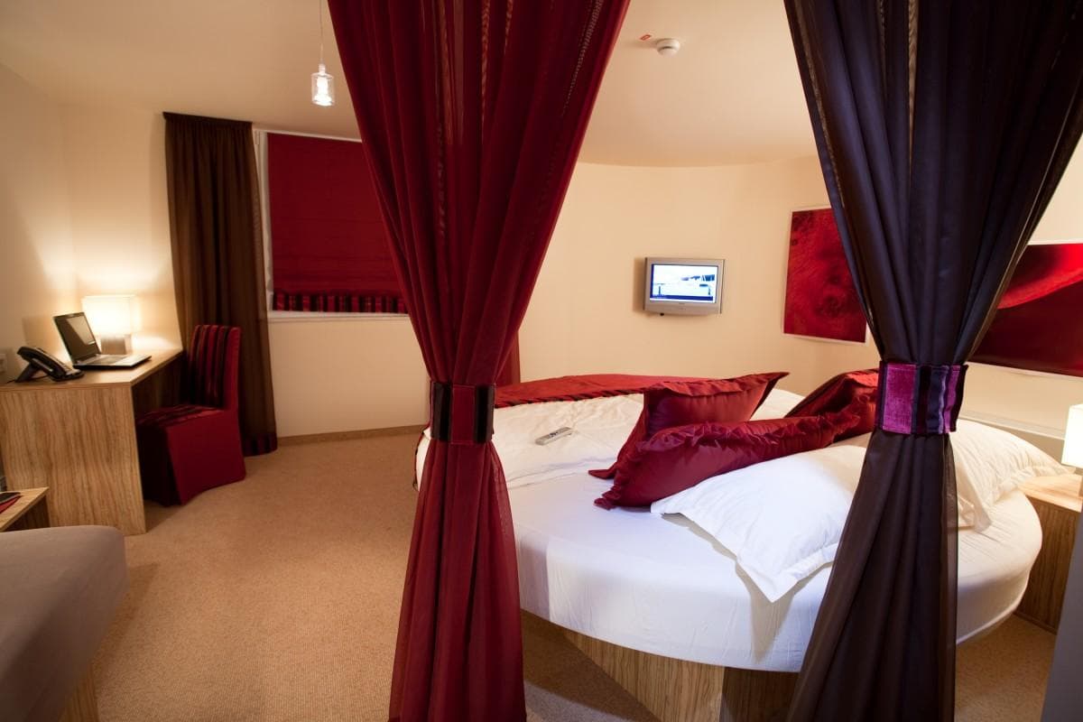 AMBIENT HOTEL, DOMŽALE