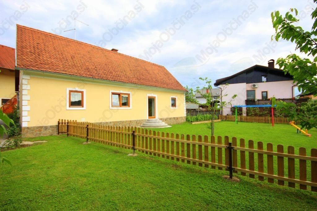 PRAVLJIČNA HIŠKA, VARSTVO OTROK, MARTINA BEZOVŠEK, ŠKOFJA VAS