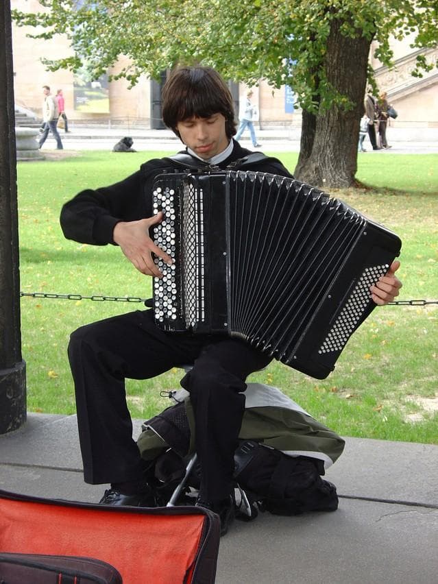 Frajtonarica, Marko Grilc, izdelovanje in popravilo diatoničnih harmonik, Cerklje na gorenjskem cover
