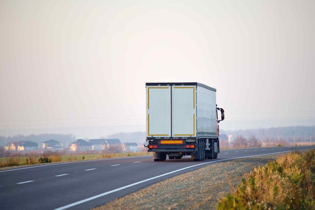 KADILNIK TRANSPORT S.P. – ZANESLJIV PREVOZNIK ZA CESTNE TOVORNE PREVOZE ŠKOFJA VAS cover