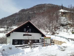 PLANINSKI DOM POD REŠKO PLANINO, PREBOLD