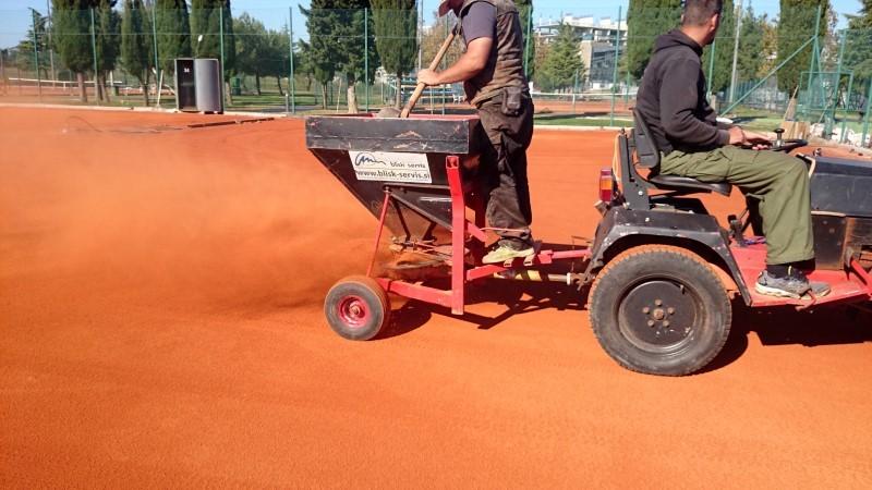 Tenis igrišča, Peščena, umetna trava, akrilni premazi, Ljubljana