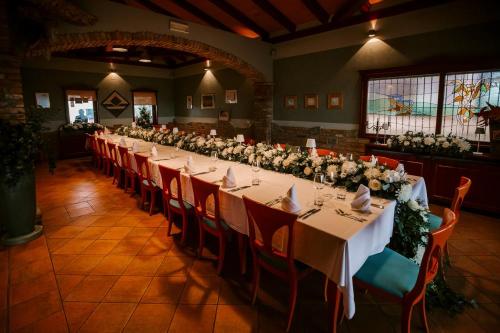 CVETLIČARNA NA OVINKU