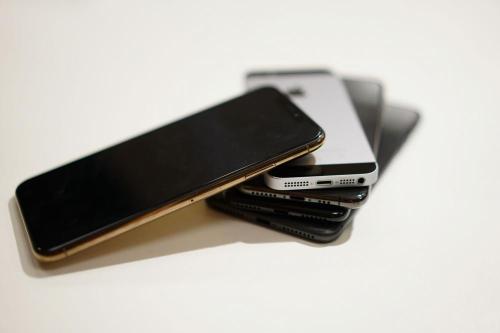 IPHONE, SAMSUNG, APPLE, HUAWEI, XIAOMI, LG, NOKIA, DORO, CROSSCALL