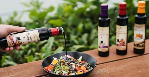 BUČNO OLJE, MEŠANA OLJA, PRAŽENE IN SUŠENE BUČNICE, MOKA, KRMNE MEŠANICE - OLJARNA IN MEŠALNICA