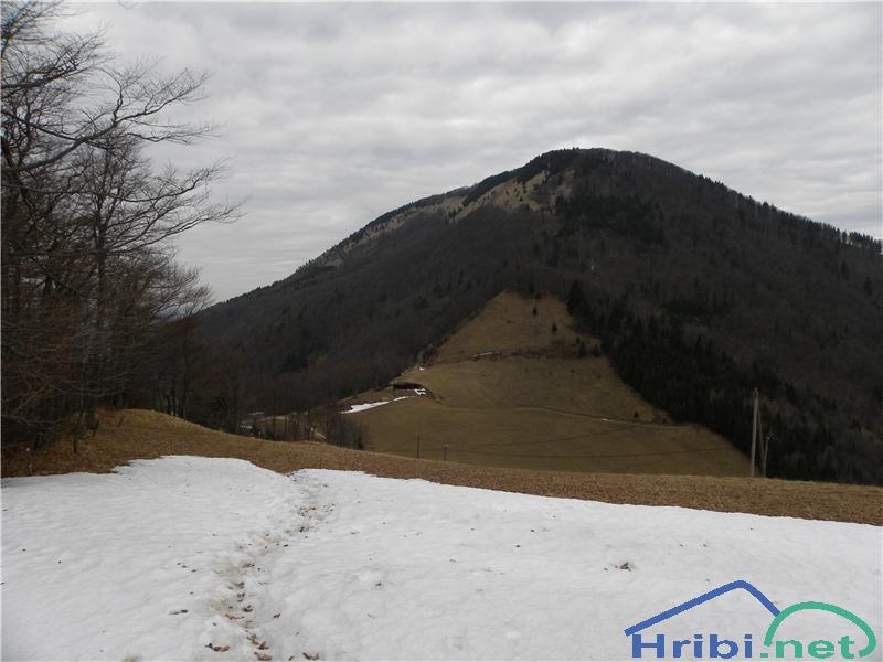 Planinski dom vrhe sobe smučišče medvednica