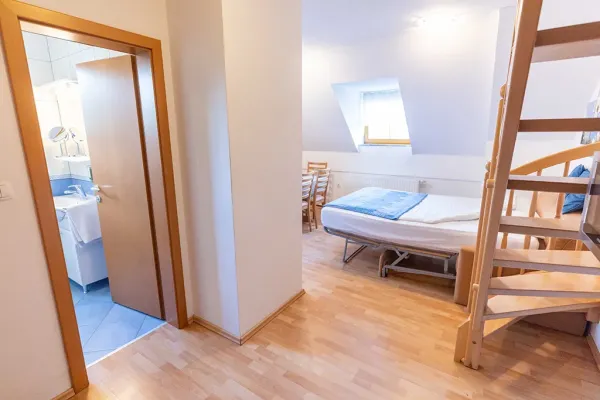 Turizem loka, apartmaji, sobe, wellness, škofja loka 