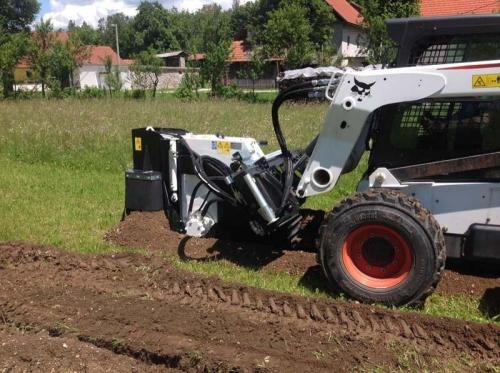 POPRAVILA HIDRAVLIČNIH ČRPALK, SERVIS BETONSKIH ČRPALK IN MIKSERJEV, KLADIVA,...