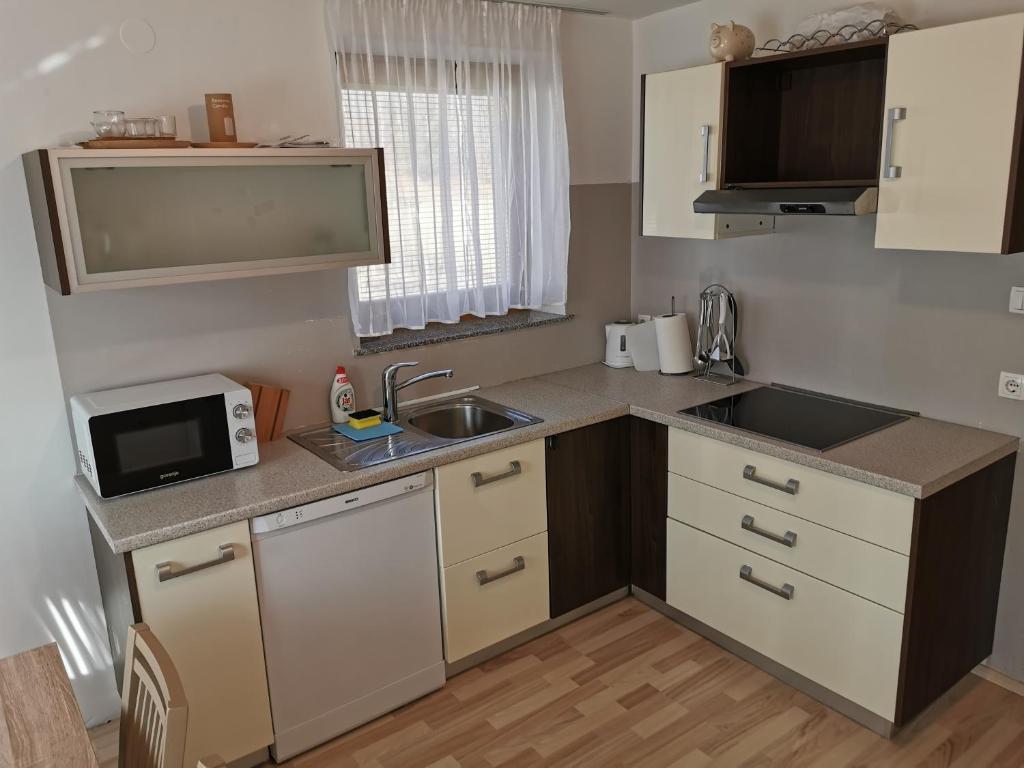 Apartmaji Heingman Bohinj, Ribičev laz