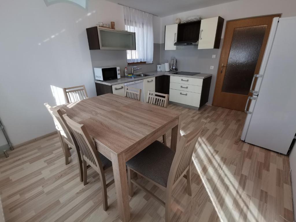 Apartmaji Heingman Bohinj, Ribičev laz