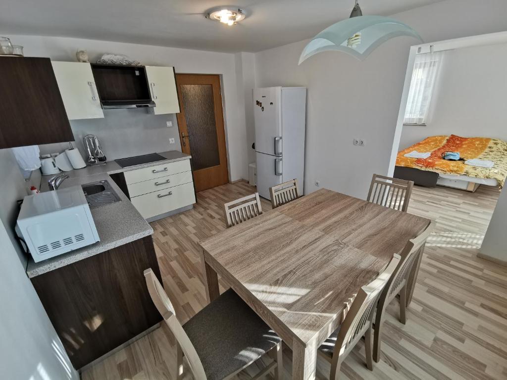 Apartmaji Heingman Bohinj, Ribičev laz