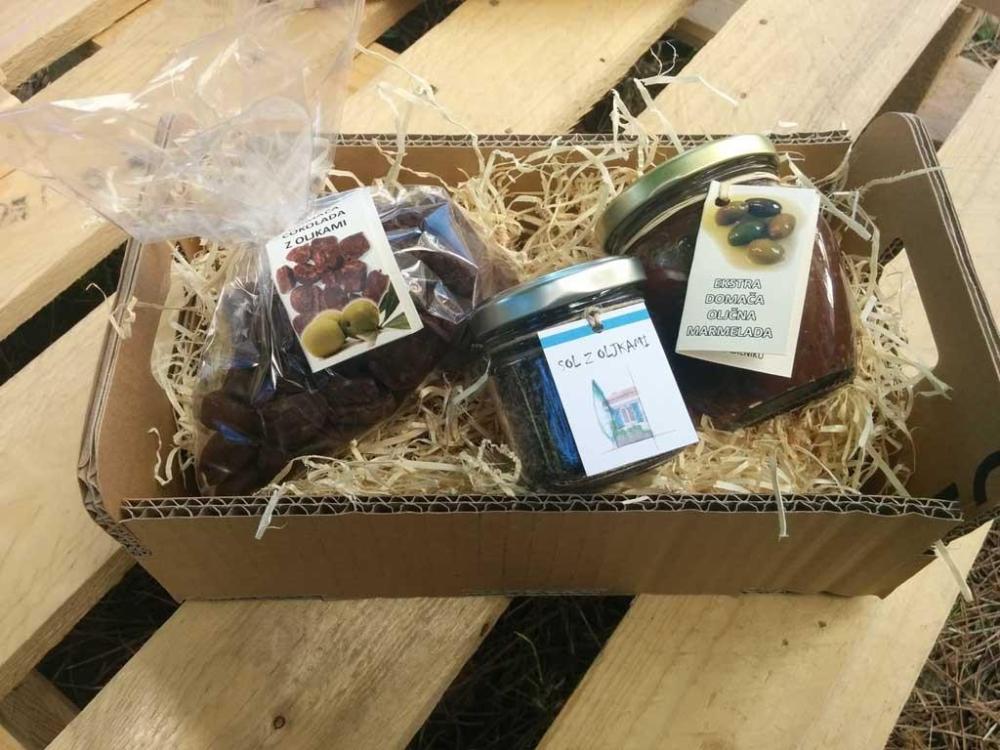 Local food wine and gift shop Portoroz