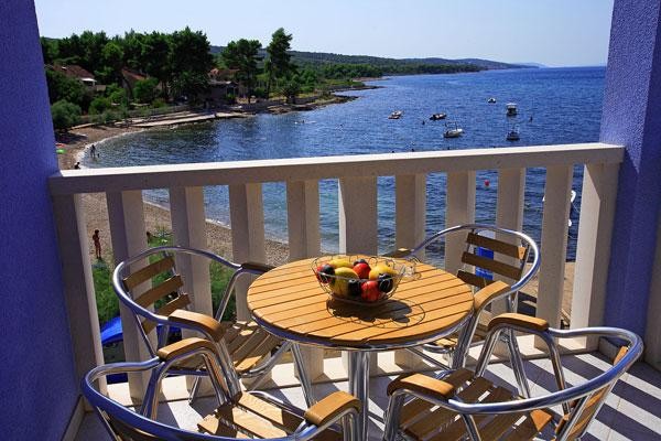 APARTMAJI OTOK GROMELA, BRAČ