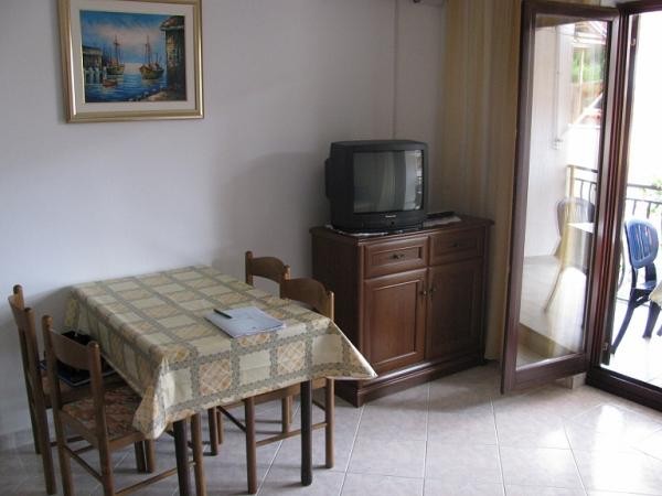 APARTMAJI DANKA, PULA